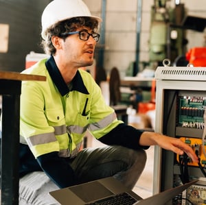 technician-engineer-checking-and-repairing-automat-2024-10-10-23-37-33-utc